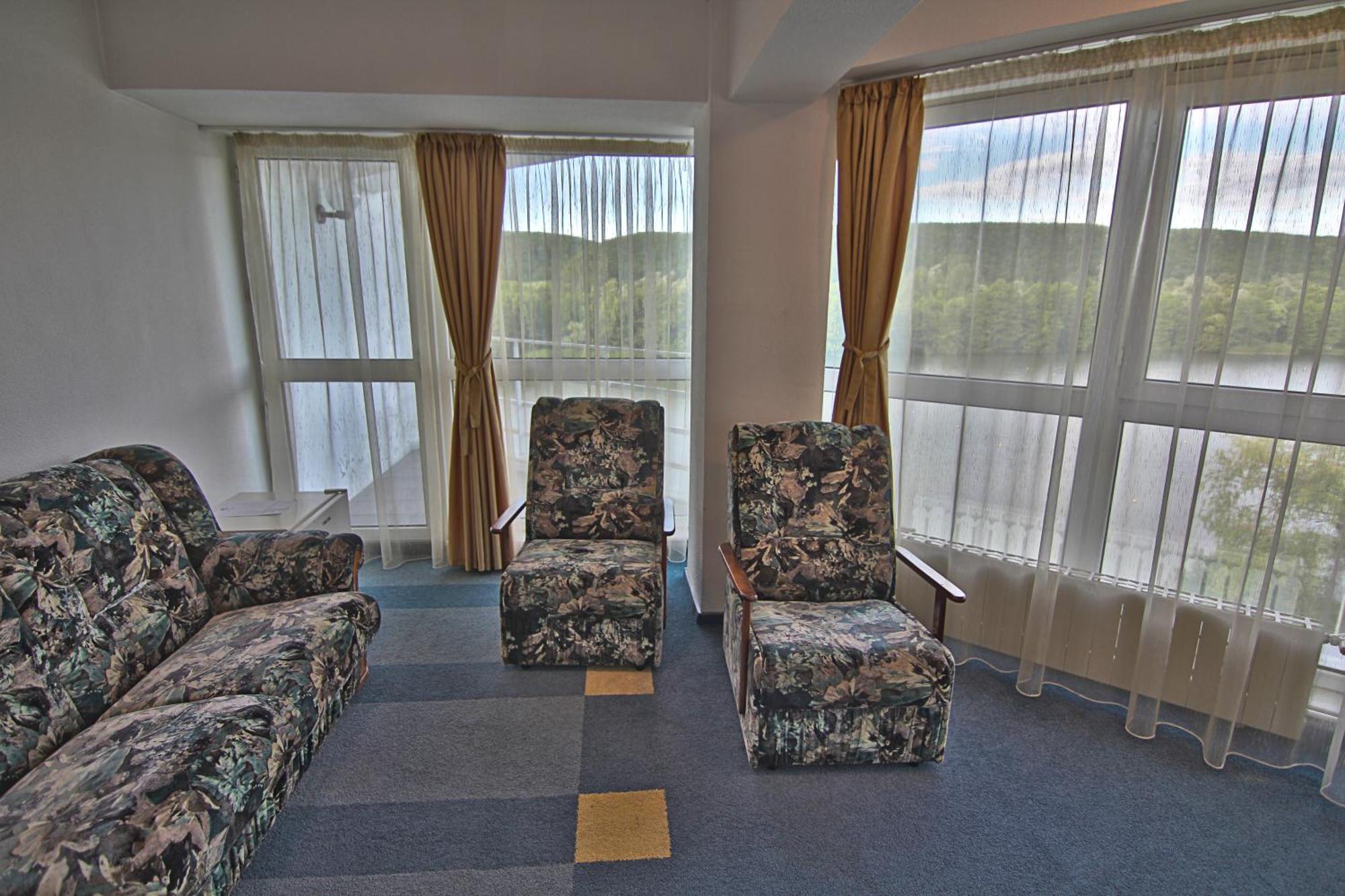 Hotel Star Piteşti Extérieur photo
