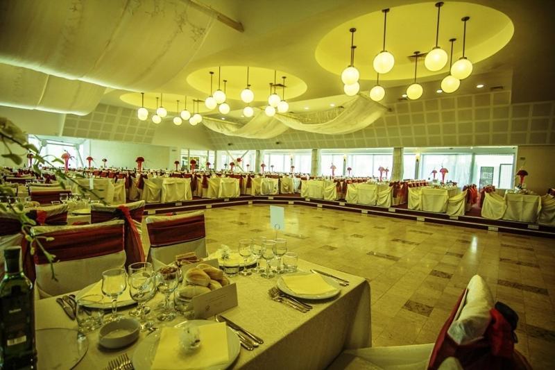 Hotel Star Piteşti Extérieur photo
